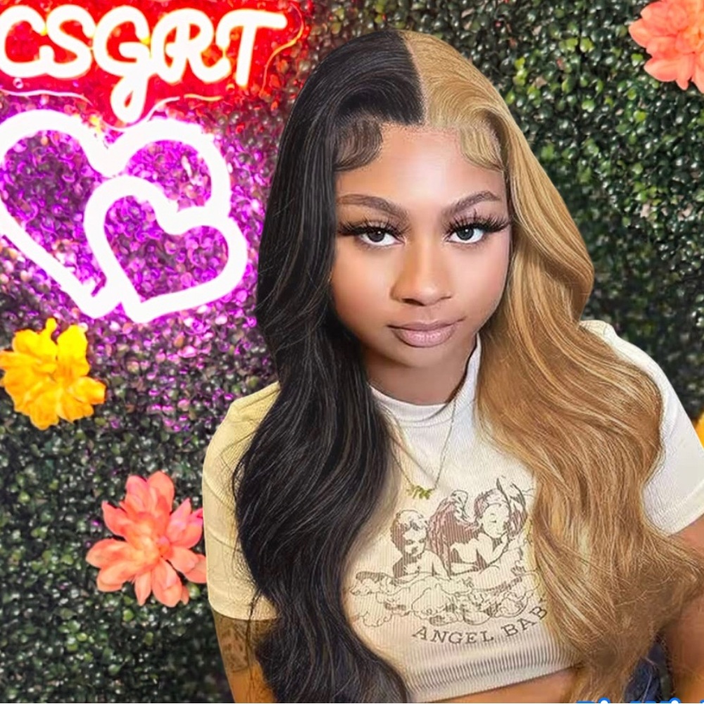 ✨SOLD✨ 18in Half Blonde Half Black Lace Front Wig